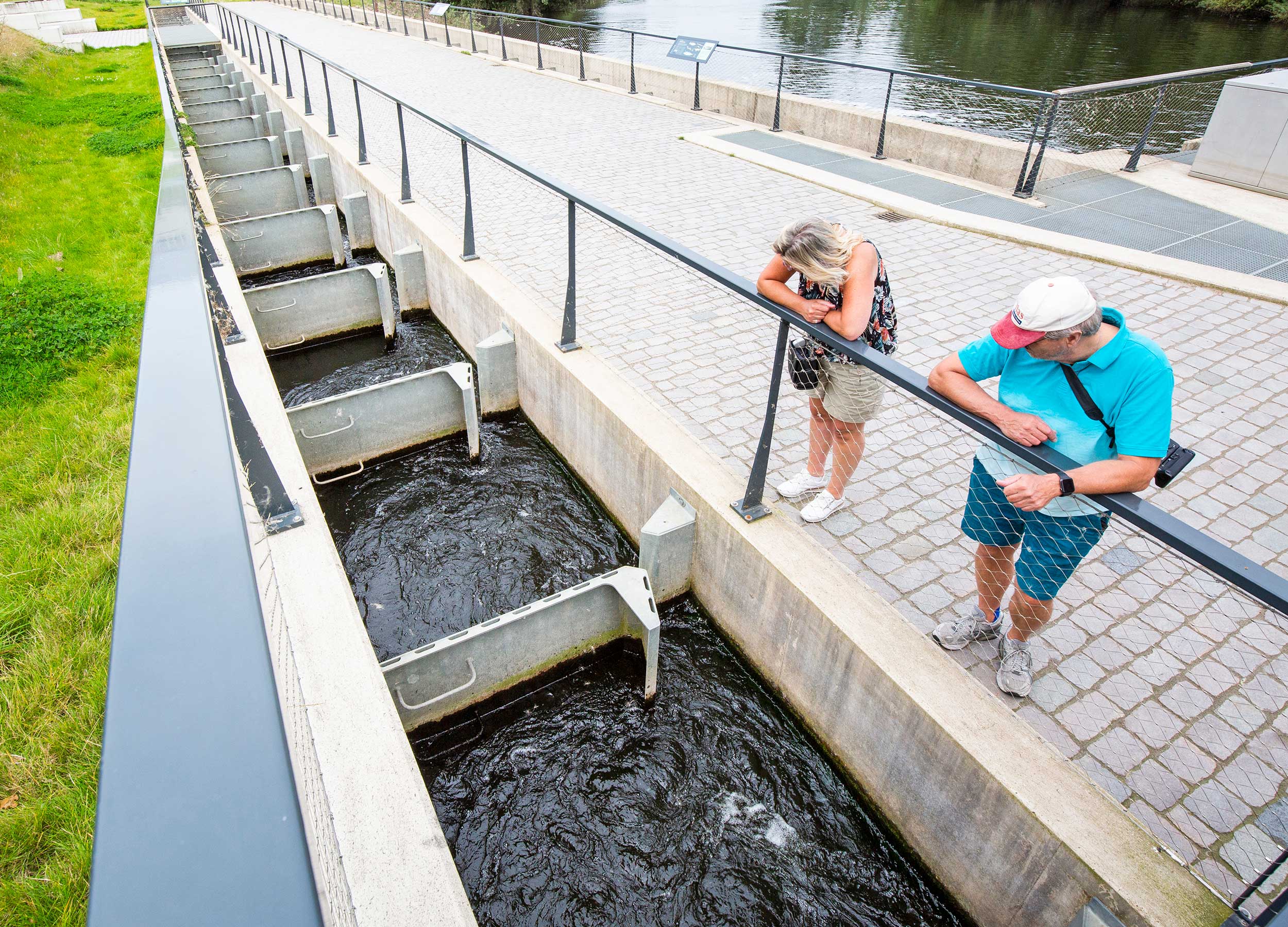 vistrap-vispassage-man-vrouw